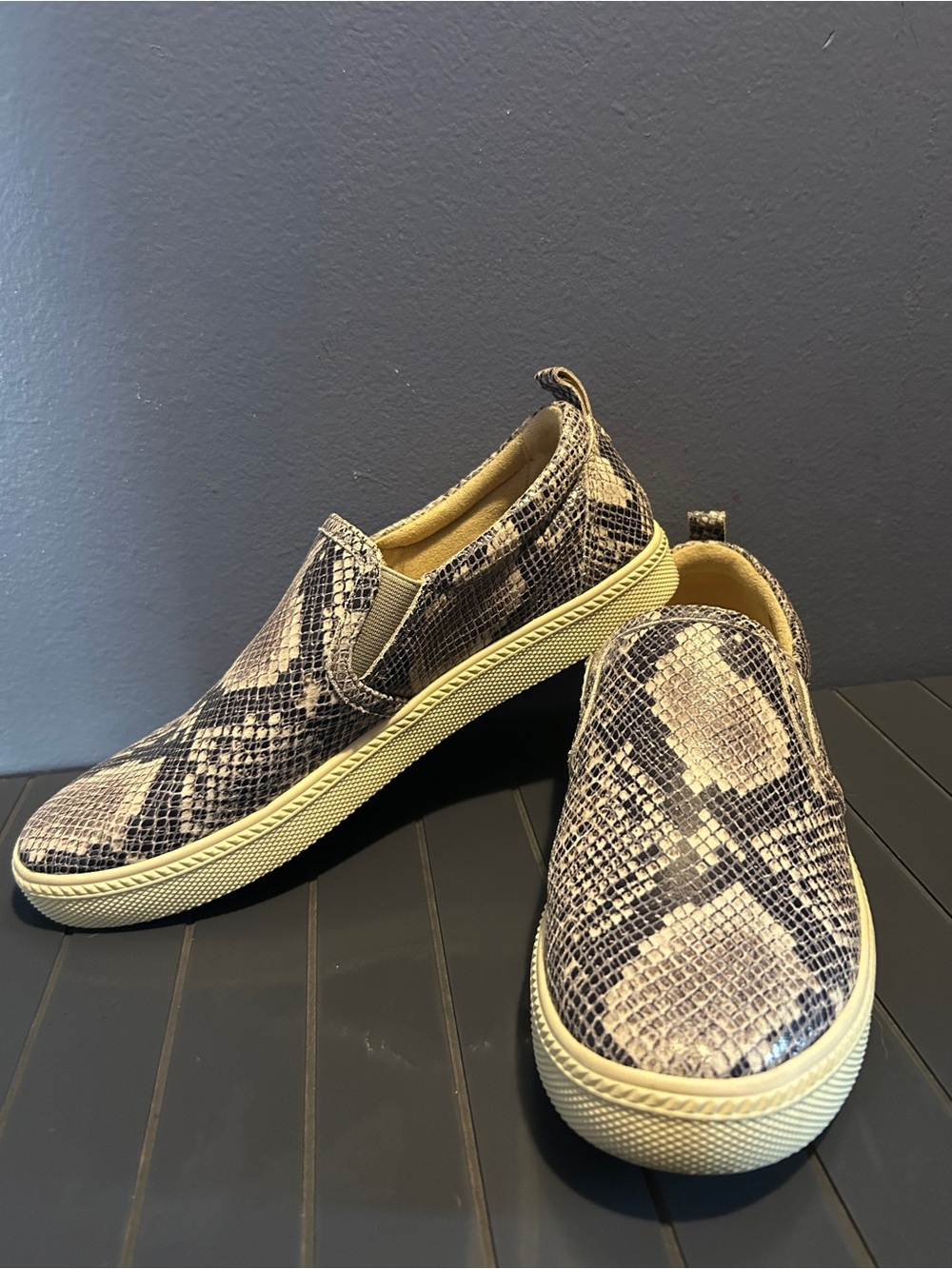 Earth Brand Snakeskin Slip-On Sneakers Taupe multi EUC